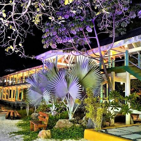 The Dock Resort Over Water Retreat West End Bagian luar foto